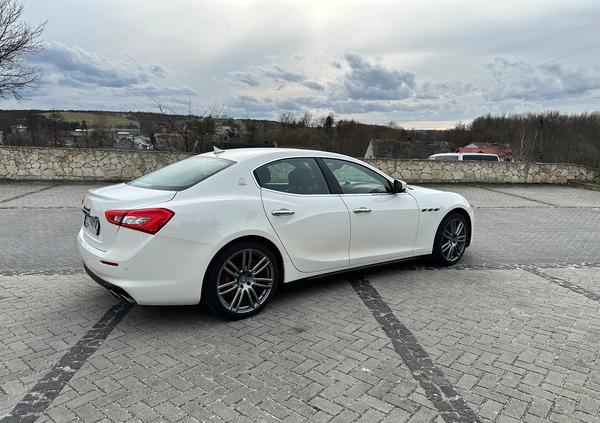 Maserati Ghibli cena 149998 przebieg: 61957, rok produkcji 2018 z Częstochowa małe 407